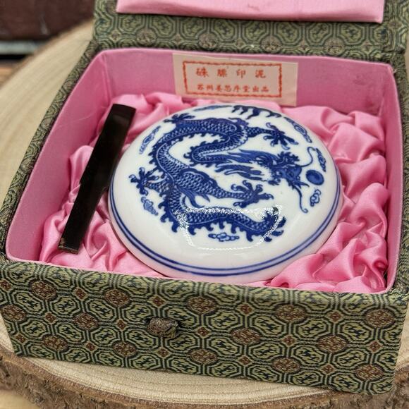 Vintage Chinese Red Cinnabar Paste Ink Dragon Porcelain Pot for Stamp Seal w Box - Picture 4 of 10